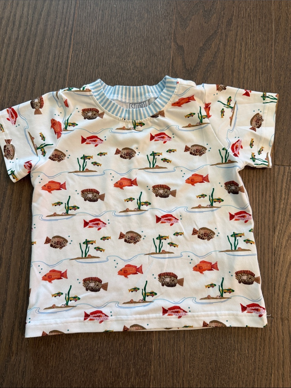 White Short Sleeve Tee with Multicolor Fish Print